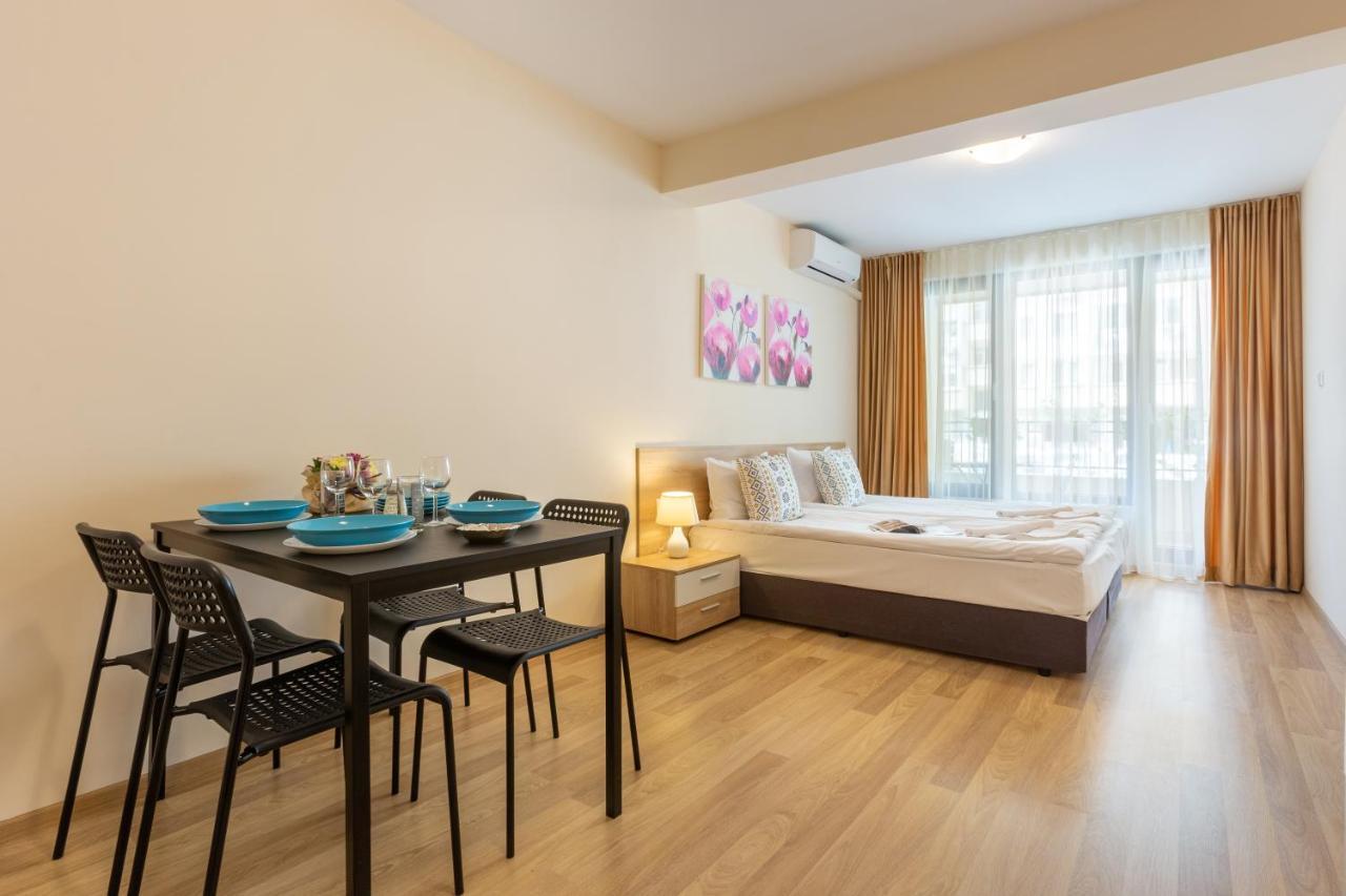 Apartments Flora Μπουργκάς Εξωτερικό φωτογραφία
