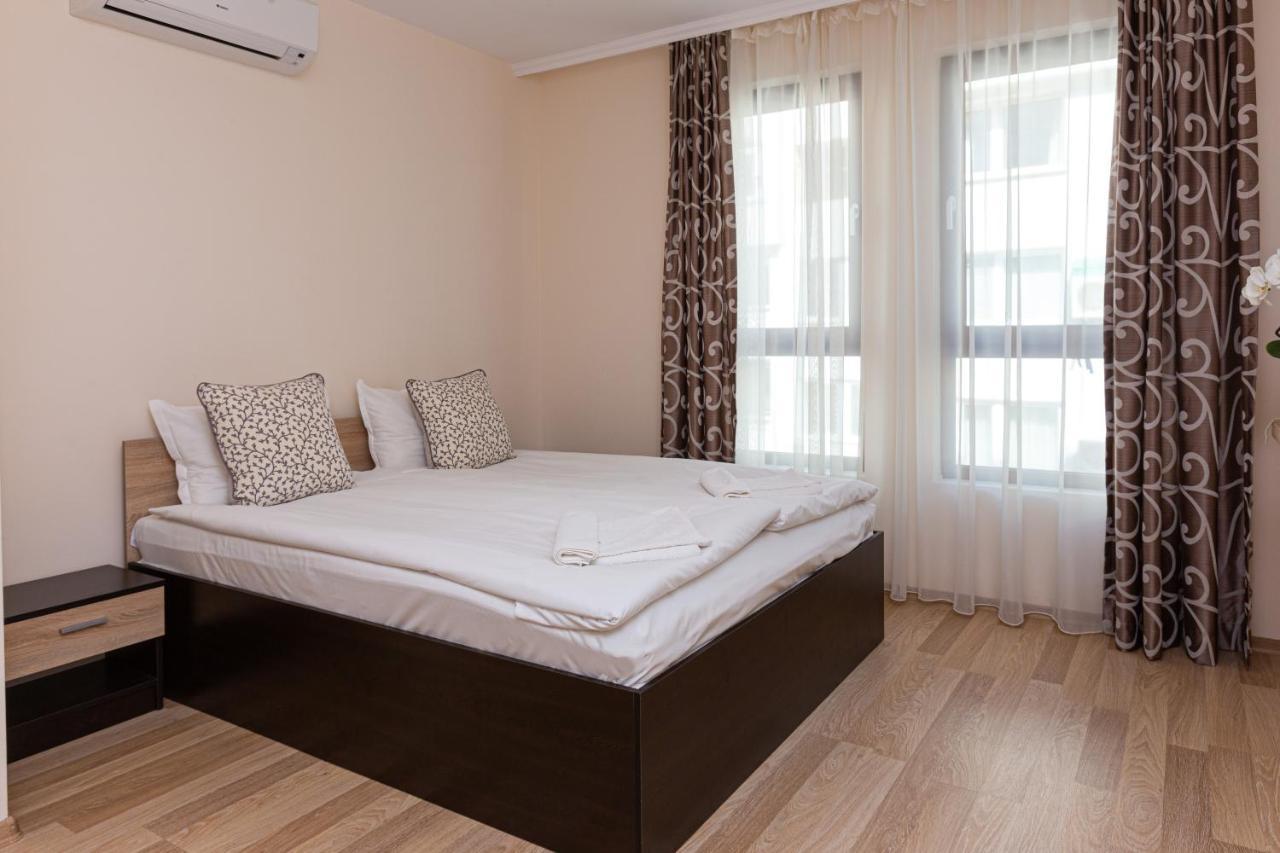 Apartments Flora Μπουργκάς Εξωτερικό φωτογραφία