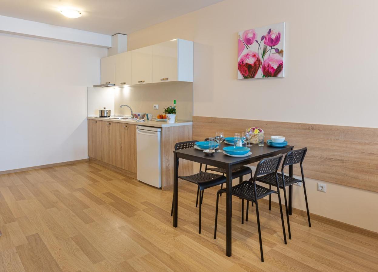 Apartments Flora Μπουργκάς Εξωτερικό φωτογραφία