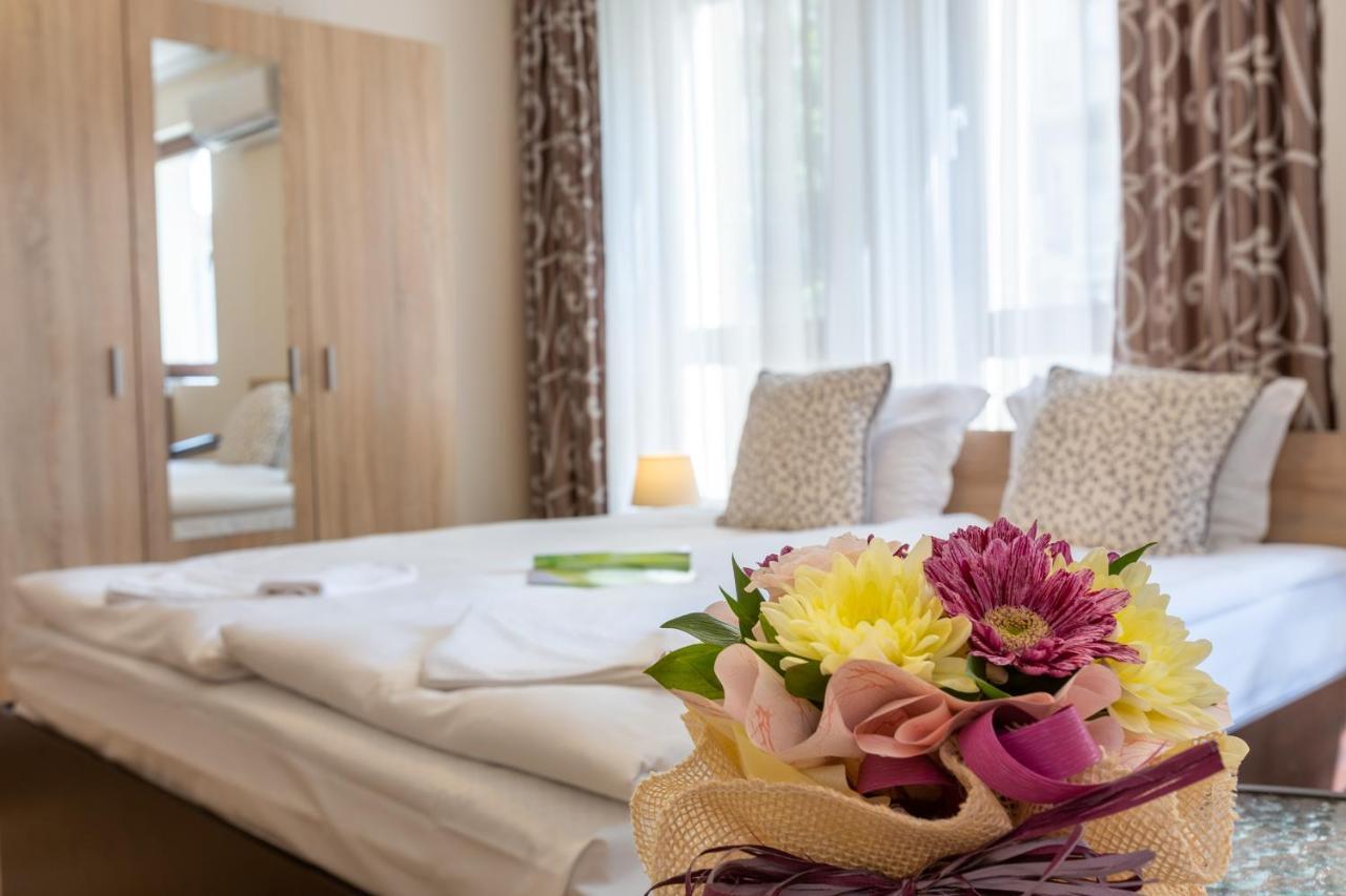 Apartments Flora Μπουργκάς Εξωτερικό φωτογραφία
