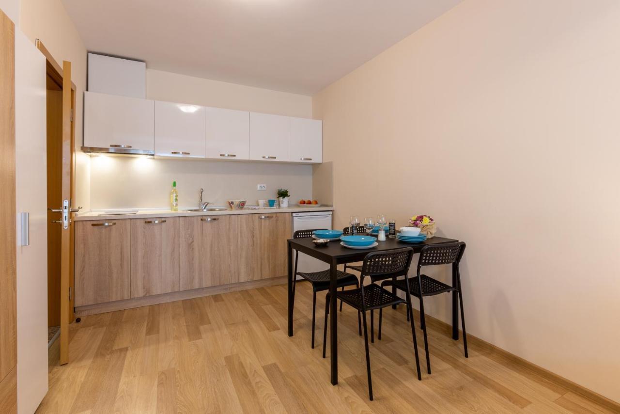 Apartments Flora Μπουργκάς Εξωτερικό φωτογραφία